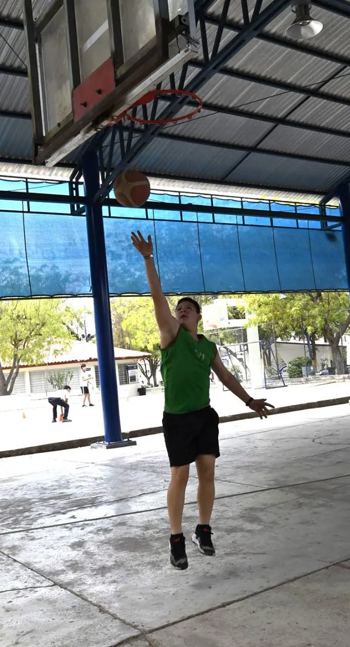 558357605_122137001276898185_5632162844234056833_n